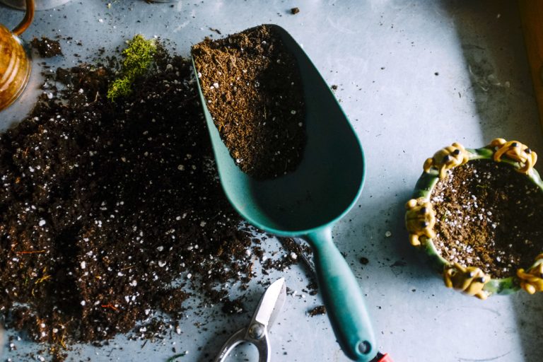Making your own fertilizer mix SmartGardener Blog